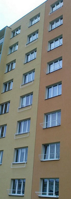 suk na plastov okno sklopn